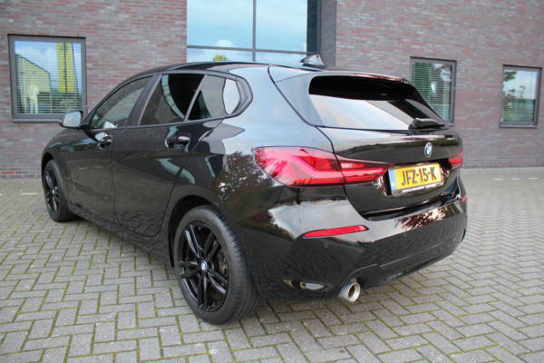 BMW 1-serie 118i High Executive Edition BMW 1-serie 118i High Executive Edition
