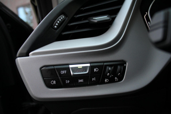 BMW 1-serie 118i High Executive Edition BMW 1-serie 118i High Executive Edition