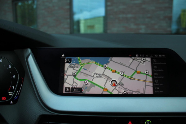 BMW 1-serie 118i High Executive Edition BMW 1-serie 118i High Executive Edition