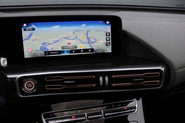 Mercedes-Benz EQC 400 4MATIC Premium+ AMG Line 80 kWh | 30.500,- ex BTW | Schuifdak | Distronic+ | Burmester | Memory | Parfumering | Keyless Go | Surround Camera | HUD | Multibeam LED |
