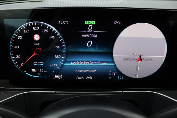 Mercedes-Benz EQC 400 4MATIC Premium+ AMG Line 80 kWh | 30.500,- ex BTW | Schuifdak | Distronic+ | Burmester | Memory | Parfumering | Keyless Go | Surround Camera | HUD | Multibeam LED |