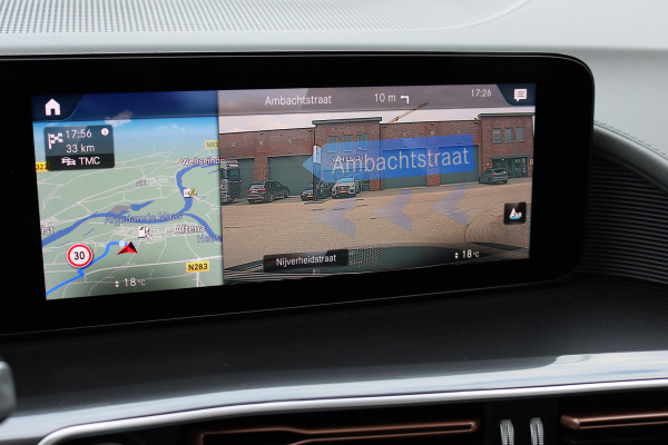 Mercedes-Benz EQC 400 4MATIC Premium+ AMG Line 80 kWh | 30.500,- ex BTW | Schuifdak | Distronic+ | Burmester | Memory | Parfumering | Keyless Go | Surround Camera | HUD | Multibeam LED |