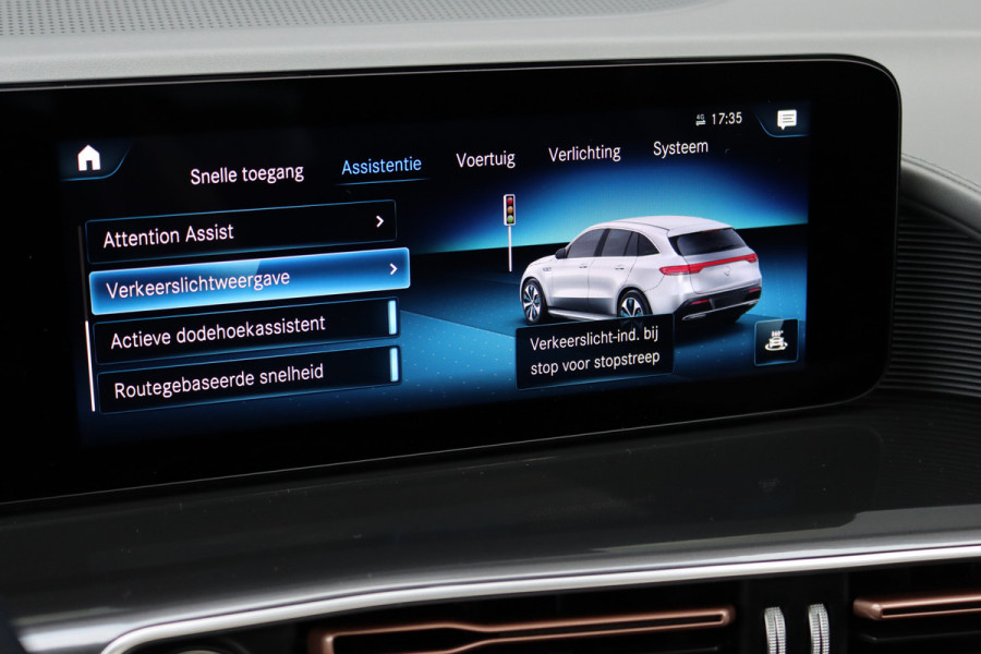 Mercedes-Benz EQC 400 4MATIC Premium+ AMG Line 80 kWh | 30.500,- ex BTW | Schuifdak | Distronic+ | Burmester | Memory | Parfumering | Keyless Go | Surround Camera | HUD | Multibeam LED |