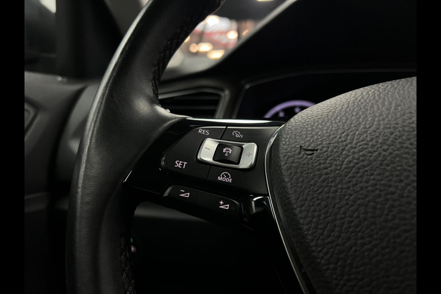 Volkswagen T-Roc 1.0 TSI | PDC | ACC | Lane assist |CARPLAY| Volkswagen T-Roc 1.0 TSI | PDC | ACC | Lane assist |CARPLAY|