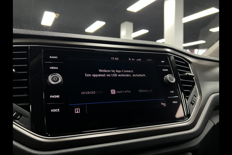 Volkswagen T-Roc 1.0 TSI | PDC | ACC | Lane assist |CARPLAY| Volkswagen T-Roc 1.0 TSI | PDC | ACC | Lane assist |CARPLAY|