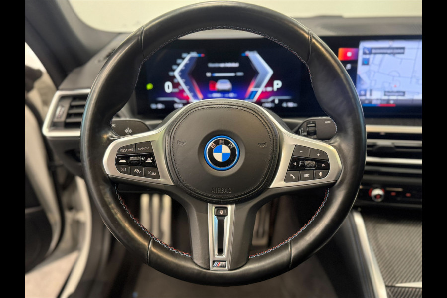 BMW i4 M50 High Executive 84 kWh ACC 360 Camera schuifkanteldak H&K 544PK NL Auto BMW i4 M50 High Executive 84 kWh ACC 360 Camera schuifkanteldak H&K 544PK NL Auto