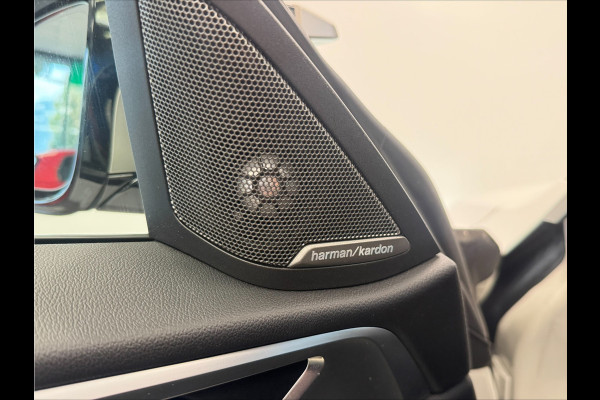 BMW i4 M50 High Executive 84 kWh ACC 360 Camera schuifkanteldak H&K 544PK NL Auto BMW i4 M50 High Executive 84 kWh ACC 360 Camera schuifkanteldak H&K 544PK NL Auto