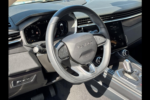 Lynk & Co 01 1.5 Plug in Hybrid 261pk | SkyRoof | 360° Camera | Climate Pack | Pilot Assist | Park Assist | Carplay Android auto Lynk & Co 01 1.5 Plug in Hybrid 261pk | SkyRoof | 360° Camera | Climate Pack | Pilot Assist | Park Assist | Carplay Android auto