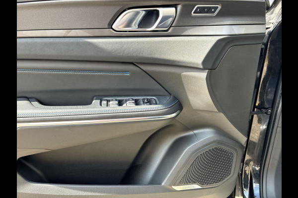 Lynk & Co 01 1.5 Plug in Hybrid 261pk | SkyRoof | 360° Camera | Climate Pack | Pilot Assist | Park Assist | Carplay Android auto Lynk & Co 01 1.5 Plug in Hybrid 261pk | SkyRoof | 360° Camera | Climate Pack | Pilot Assist | Park Assist | Carplay Android auto