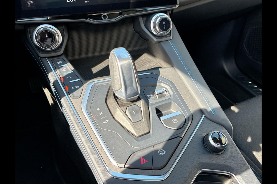 Lynk & Co 01 1.5 Plug in Hybrid 261pk | SkyRoof | 360° Camera | Climate Pack | Pilot Assist | Park Assist | Carplay Android auto Lynk & Co 01 1.5 Plug in Hybrid 261pk | SkyRoof | 360° Camera | Climate Pack | Pilot Assist | Park Assist | Carplay Android auto