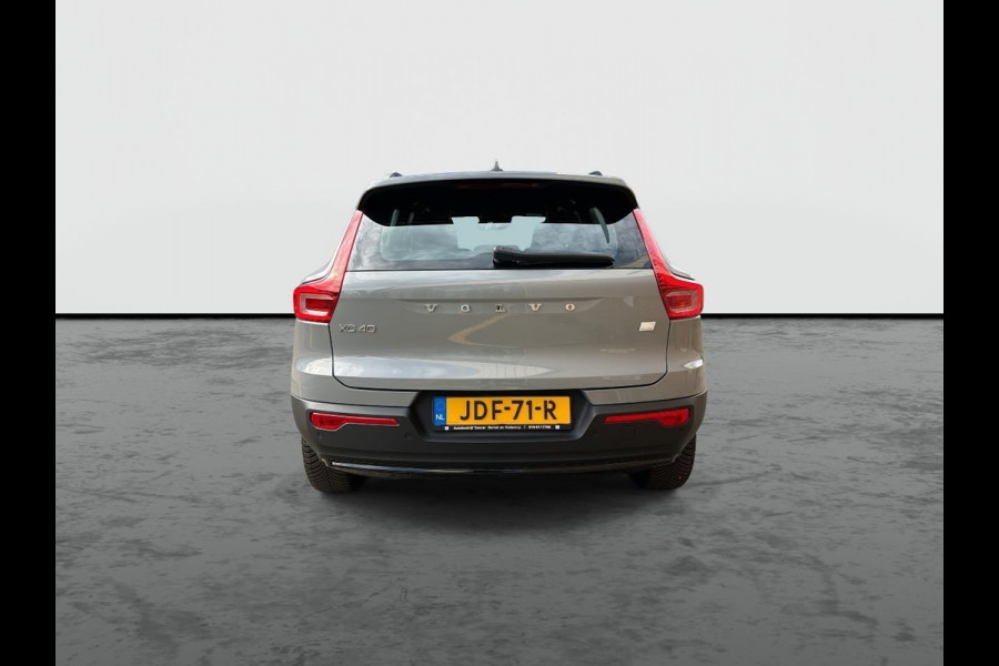 Volvo XC40 1.5 T4 Plug-in hybrid Plus Dark | Nieuwe auto | HK audio | 360° Camera | Trekhaak | Climate Pack | Pilot- Park Assist |