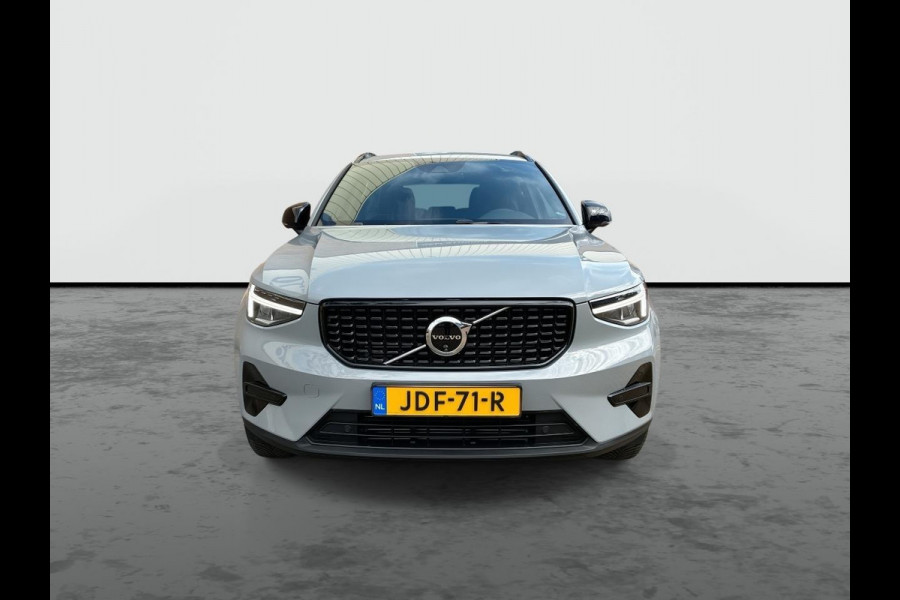 Volvo XC40 1.5 T4 Plug-in hybrid Plus Dark | Nieuwe auto | HK audio | 360° Camera | Trekhaak | Climate Pack | Pilot- Park Assist |