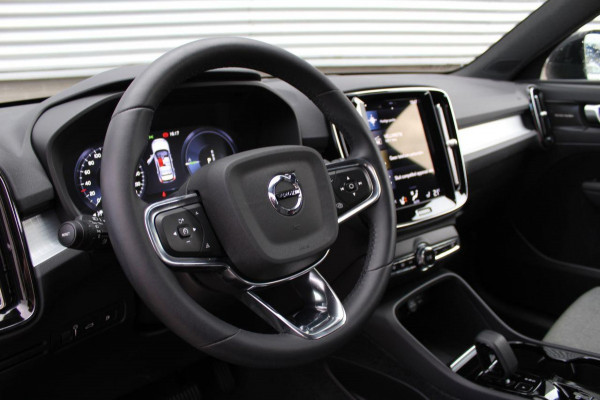 Volvo XC40 1.5 T4 Plug-in hybrid Plus Dark | Nieuwe auto | HK audio | 360° Camera | Trekhaak | Climate Pack | Pilot- Park Assist |