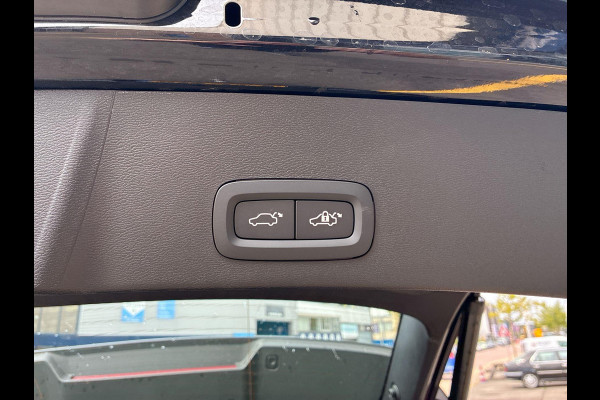 Volvo XC40 1.5 T4 Plug-in hybrid Plus Dark | Nieuwe auto | HK audio | 360° Camera | Trekhaak | Climate Pack | Pilot- Park Assist |