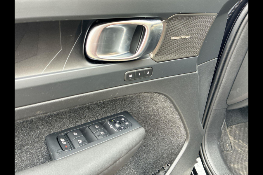 Volvo XC40 1.5 T4 Plug-in hybrid Plus Dark | Nieuwe auto | HK audio | 360° Camera | Trekhaak | Climate Pack | Pilot- Park Assist |