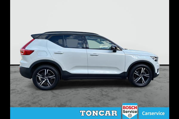 Volvo XC40 2.0 B3 R-Design | SkyRoof | Pilot Assist| Park Assist | 18" Lm-velgen | Two Tone Lak | Apple Carplay / Android Auto Volvo XC40 2.0 B3 R-Design | SkyRoof | Pilot Assist| Park Assist | 18" Lm-velgen | Two Tone Lak | Apple Carplay / Android Auto