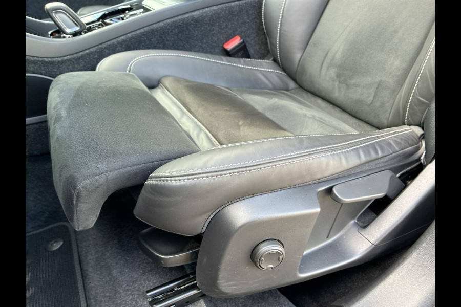 Volvo XC40 2.0 B3 R-Design | SkyRoof | Pilot Assist| Park Assist | 18" Lm-velgen | Two Tone Lak | Apple Carplay / Android Auto Volvo XC40 2.0 B3 R-Design | SkyRoof | Pilot Assist| Park Assist | 18" Lm-velgen | Two Tone Lak | Apple Carplay / Android Auto