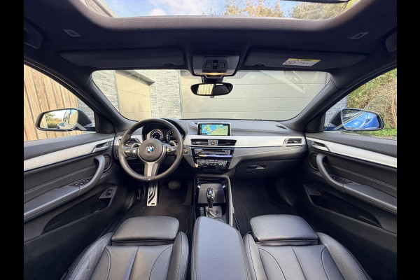 BMW X2 sDrive20i M-sport Automaat | Panoramadak | DAB | LED verlichting | 20 inch | Schakelflippers | Lederen bekleding | Stoelverwarmi BMW X2 sDrive20i M-sport Automaat | Panoramadak | DAB | LED verlichting | 20 inch | Schakelflippers | Lederen bekleding | Stoelverwarmi