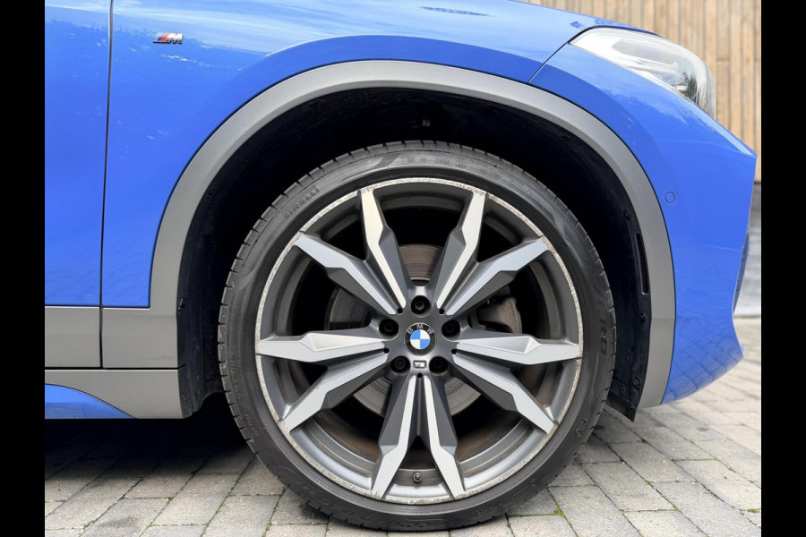 BMW X2 sDrive20i M-sport Automaat | Panoramadak | DAB | LED verlichting | 20 inch | Schakelflippers | Lederen bekleding | Stoelverwarmi BMW X2 sDrive20i M-sport Automaat | Panoramadak | DAB | LED verlichting | 20 inch | Schakelflippers | Lederen bekleding | Stoelverwarmi