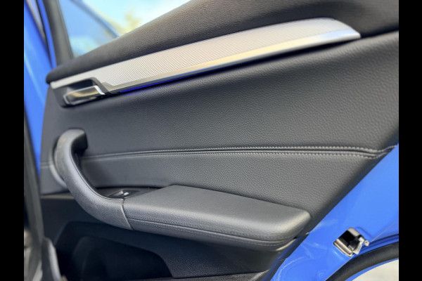 BMW X2 sDrive20i M-sport Automaat | Panoramadak | DAB | LED verlichting | 20 inch | Schakelflippers | Lederen bekleding | Stoelverwarmi BMW X2 sDrive20i M-sport Automaat | Panoramadak | DAB | LED verlichting | 20 inch | Schakelflippers | Lederen bekleding | Stoelverwarmi