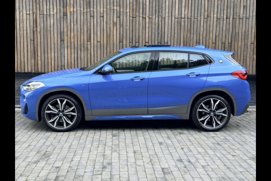 BMW X2 sDrive20i M-sport Automaat | Panoramadak | DAB | LED verlichting | 20 inch | Schakelflippers | Lederen bekleding | Stoelverwarmi BMW X2 sDrive20i M-sport Automaat | Panoramadak | DAB | LED verlichting | 20 inch | Schakelflippers | Lederen bekleding | Stoelverwarmi