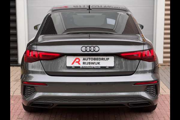 Audi A3 Limousine 35 TFSI S edition AppleCarPlay/Xenon/RS zetels