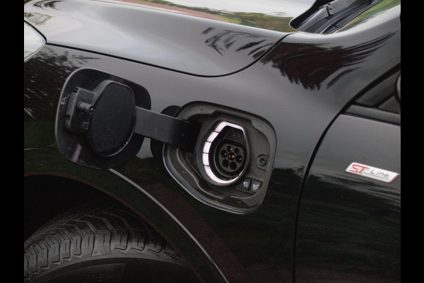 Ford Kuga 2.5 PHEV ST-Line | Camera | Cruise Control | Trekhaak | Apple Carplay |