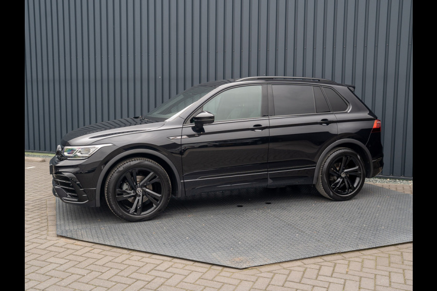 Volkswagen Tiguan 1.5 TSI R-Line Black Style | Panodak | Elk. A-klep | IQ Light | Camera | Prijs Rijklaar!!