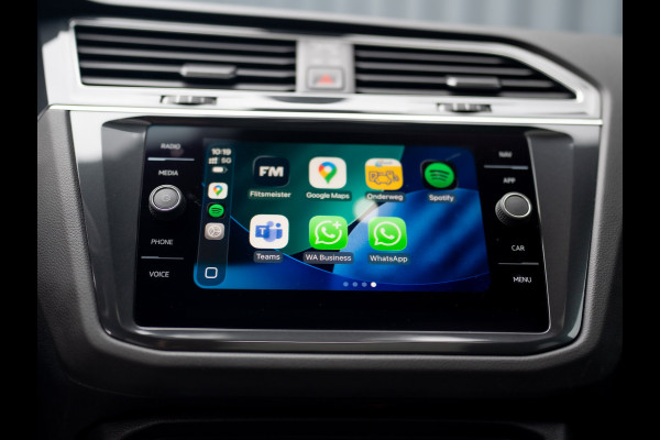 Volkswagen Tiguan 1.5 TSI R-Line Black Style | Panodak | Elk. A-klep | IQ Light | Camera | Prijs Rijklaar!!