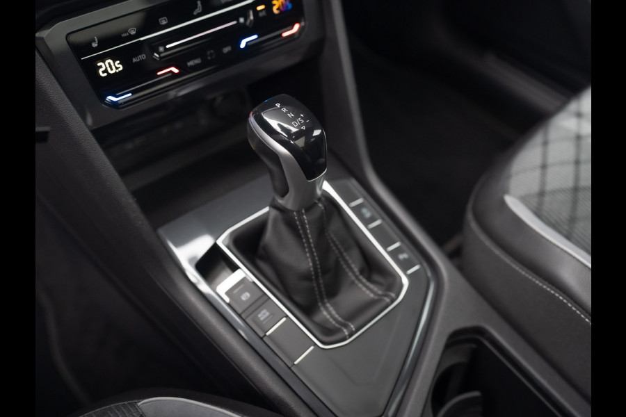 Volkswagen Tiguan 1.5 TSI R-Line Black Style | Panodak | Elk. A-klep | IQ Light | Camera | Prijs Rijklaar!!