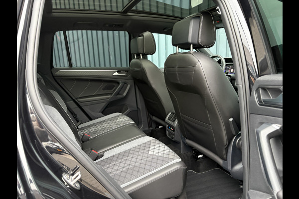 Volkswagen Tiguan 1.5 TSI R-Line Black Style | Panodak | Elk. A-klep | IQ Light | Camera | Prijs Rijklaar!!