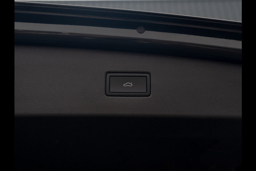 Volkswagen Tiguan 1.5 TSI R-Line Black Style | Panodak | Elk. A-klep | IQ Light | Camera | Prijs Rijklaar!!