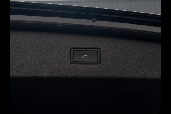 Volkswagen Tiguan 1.5 TSI R-Line Black Style | Panodak | Elk. A-klep | IQ Light | Camera | Prijs Rijklaar!!