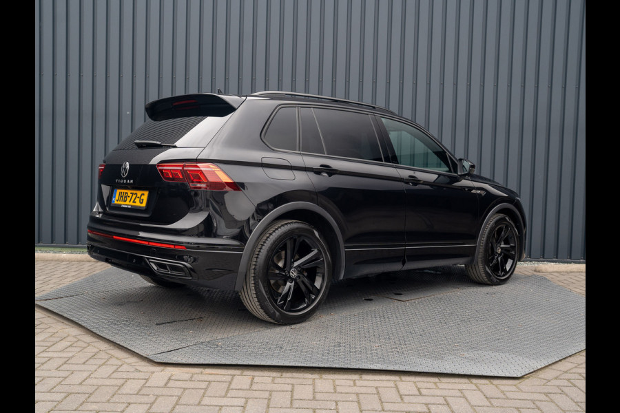 Volkswagen Tiguan 1.5 TSI R-Line Black Style | Panodak | Elk. A-klep | IQ Light | Camera | Prijs Rijklaar!!