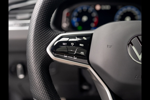 Volkswagen Tiguan 1.5 TSI R-Line Black Style | Panodak | Elk. A-klep | IQ Light | Camera | Prijs Rijklaar!!