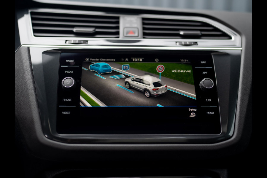 Volkswagen Tiguan 1.5 TSI R-Line Black Style | Panodak | Elk. A-klep | IQ Light | Camera | Prijs Rijklaar!!