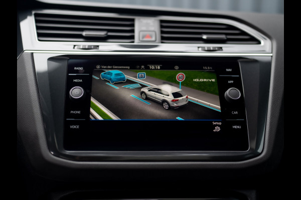 Volkswagen Tiguan 1.5 TSI R-Line Black Style | Panodak | Elk. A-klep | IQ Light | Camera | Prijs Rijklaar!!