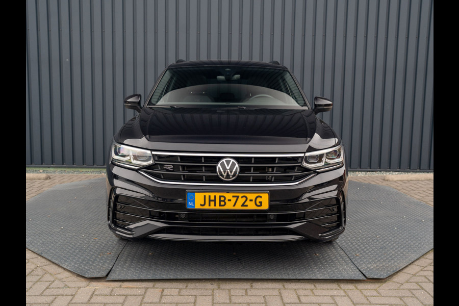 Volkswagen Tiguan 1.5 TSI R-Line Black Style | Panodak | Elk. A-klep | IQ Light | Camera | Prijs Rijklaar!!
