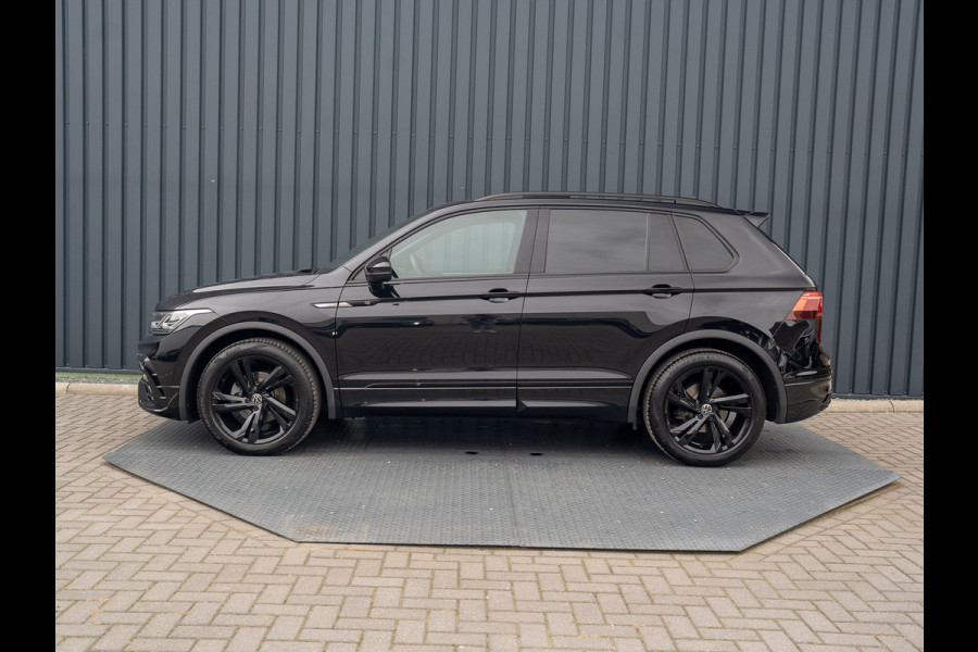 Volkswagen Tiguan 1.5 TSI R-Line Black Style | Panodak | Elk. A-klep | IQ Light | Camera | Prijs Rijklaar!!