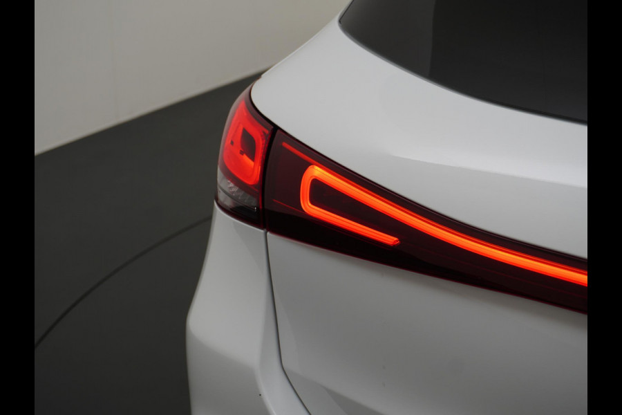 Mercedes-Benz EQA 250 Luxury Line 67 kWh LEDER | AMBILIGHT | CAMERA | PANORAMADAK | RIJKLAARPRIJS INCL. 12MND BOVAG