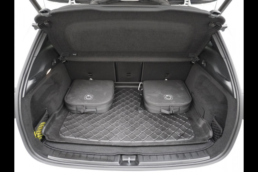 Mercedes-Benz EQA 250 Luxury Line 67 kWh LEDER | AMBILIGHT | CAMERA | PANORAMADAK | RIJKLAARPRIJS INCL. 12MND BOVAG