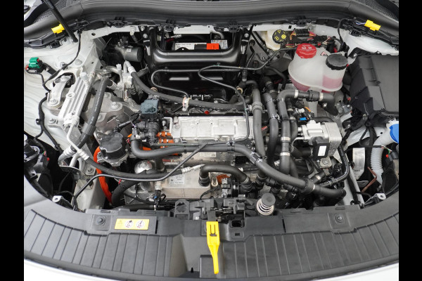 Mercedes-Benz EQA 250 Luxury Line 67 kWh LEDER | AMBILIGHT | CAMERA | PANORAMADAK | RIJKLAARPRIJS INCL. 12MND BOVAG