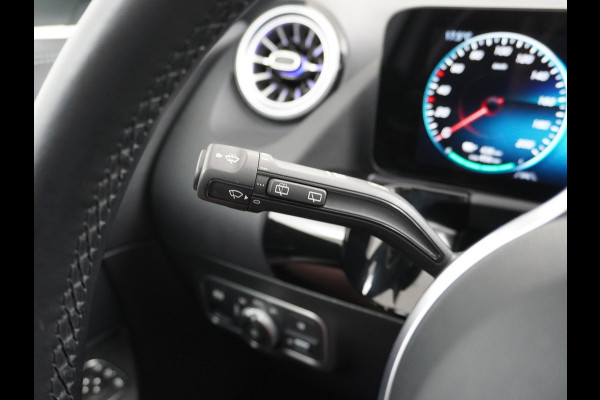 Mercedes-Benz EQA 250 Luxury Line 67 kWh LEDER | AMBILIGHT | CAMERA | PANORAMADAK | RIJKLAARPRIJS INCL. 12MND BOVAG