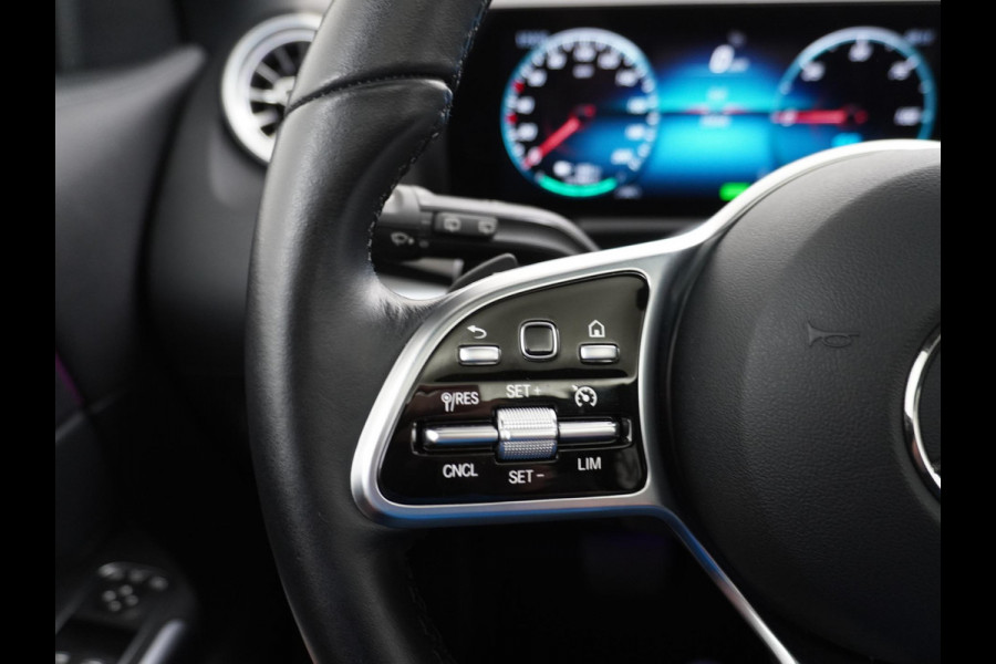 Mercedes-Benz EQA 250 Luxury Line 67 kWh LEDER | AMBILIGHT | CAMERA | PANORAMADAK | RIJKLAARPRIJS INCL. 12MND BOVAG