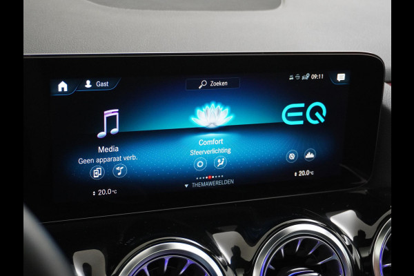 Mercedes-Benz EQA 250 Luxury Line 67 kWh LEDER | AMBILIGHT | CAMERA | PANORAMADAK | RIJKLAARPRIJS INCL. 12MND BOVAG