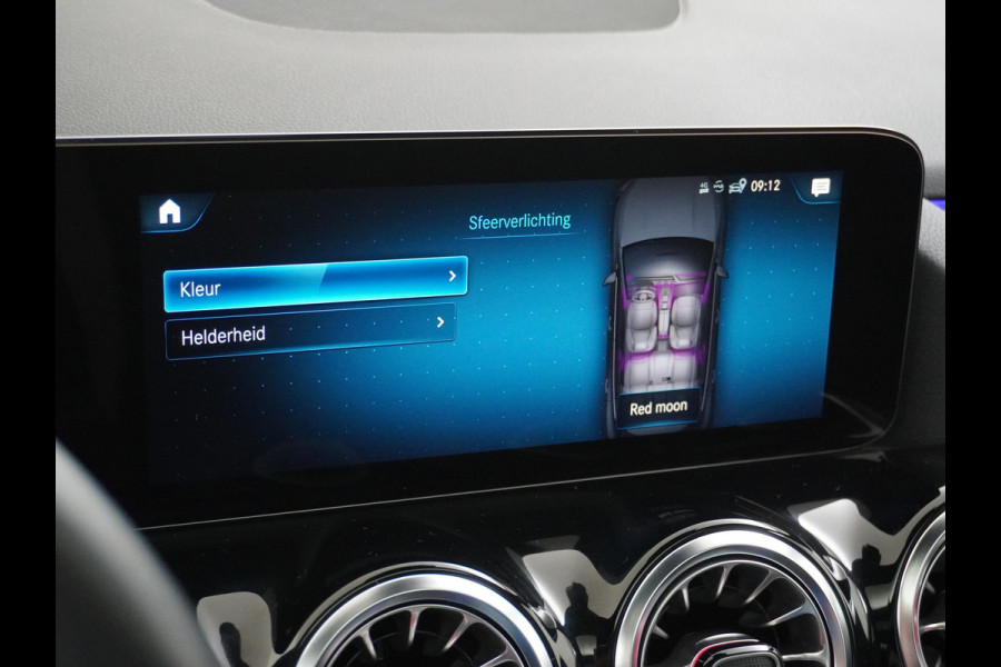 Mercedes-Benz EQA 250 Luxury Line 67 kWh LEDER | AMBILIGHT | CAMERA | PANORAMADAK | RIJKLAARPRIJS INCL. 12MND BOVAG