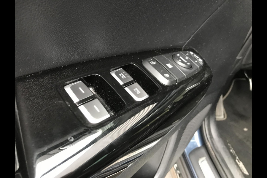 Kia Sportage 1.6 T-GDI GT-Line 177PK 7 JAAR GARANTIE Kia Sportage 1.6 T-GDI GT-Line 177PK 7 JAAR GARANTIE