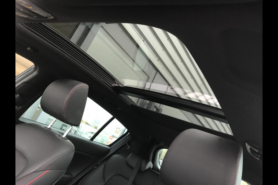 Kia Sportage 1.6 T-GDI GT-Line 177PK 7 JAAR GARANTIE Kia Sportage 1.6 T-GDI GT-Line 177PK 7 JAAR GARANTIE