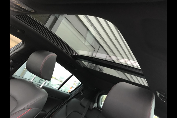 Kia Sportage 1.6 T-GDI GT-Line 177PK 7 JAAR GARANTIE Kia Sportage 1.6 T-GDI GT-Line 177PK 7 JAAR GARANTIE