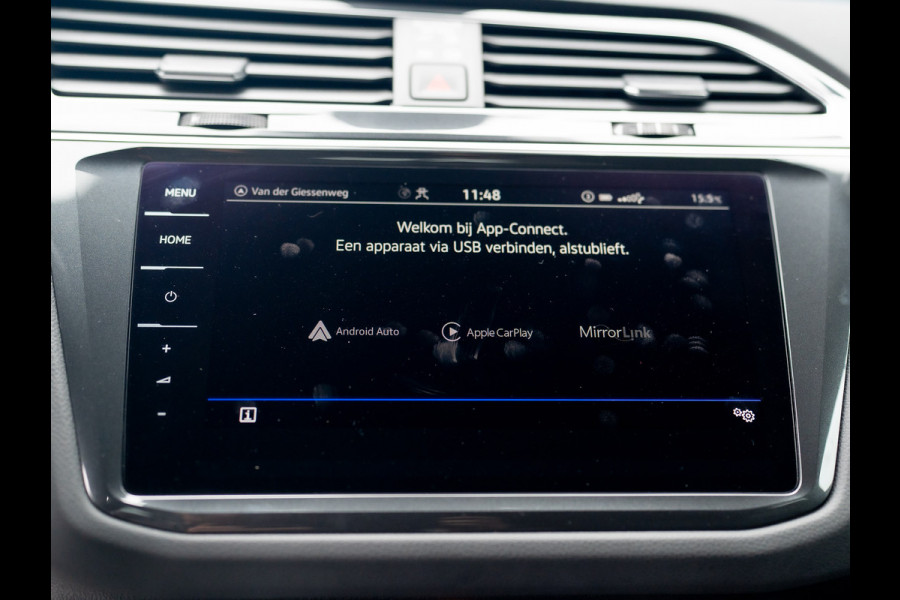 Volkswagen Tiguan 1.4 TSI eHybrid R-Line Business+ | Trekhaak wegkl. | Head Up | Keyless | Side Assist | Elk. A-klep | Prijs Rijklaar!! Volkswagen Tiguan 1.4 TSI eHybrid R-Line Business+ | Trekhaak wegkl. | Head Up | Keyless | Side Assist | Elk. A-klep | Prijs Rijklaar!!